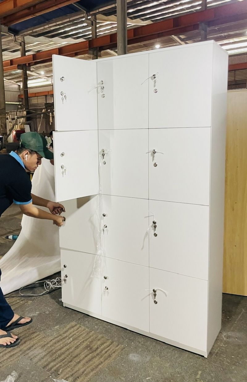 Tủ locker gỗ công nghiệp
