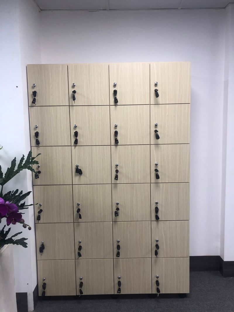 Tủ locker gỗ tự nhiên